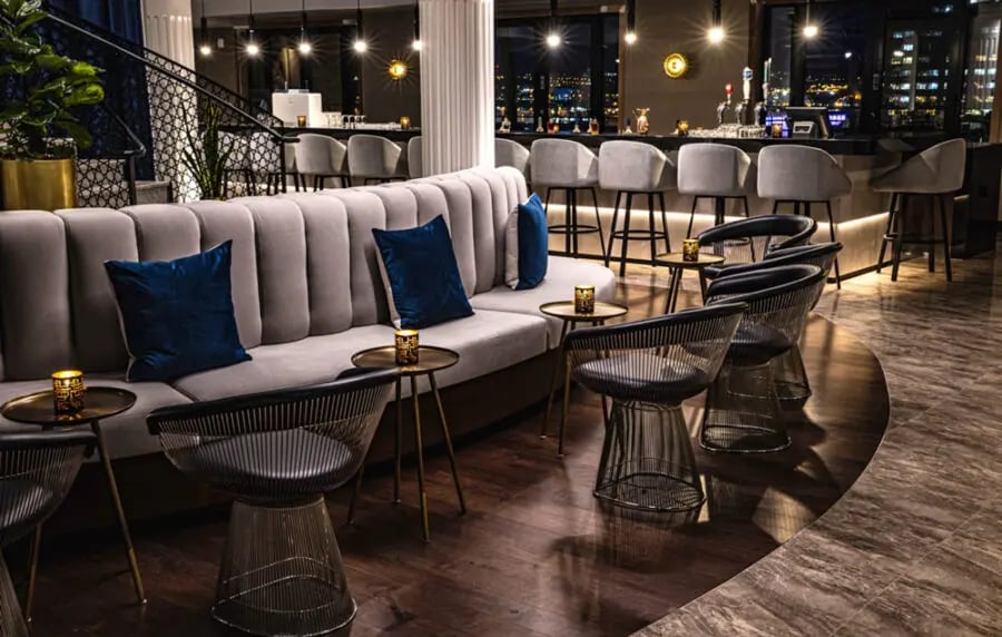 Le Capitole Hôtel, clubby bar