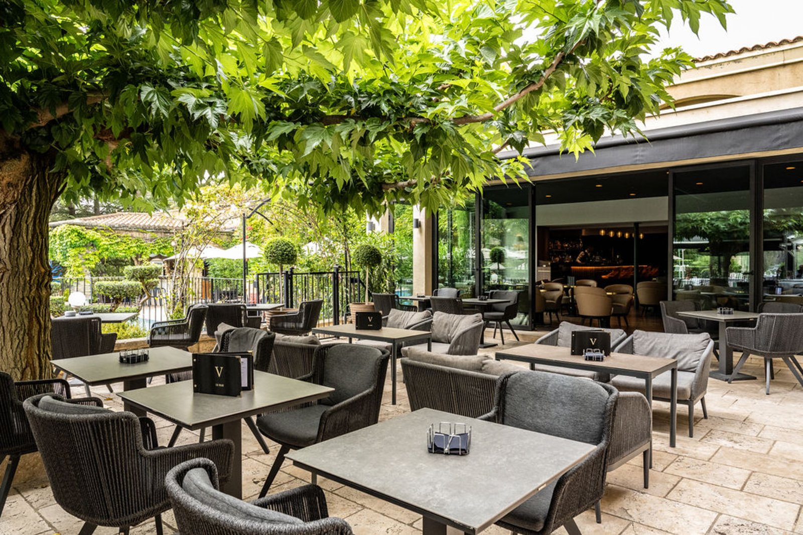 Le Vallon de Valrugues Hotel Spa & Villas, at the table