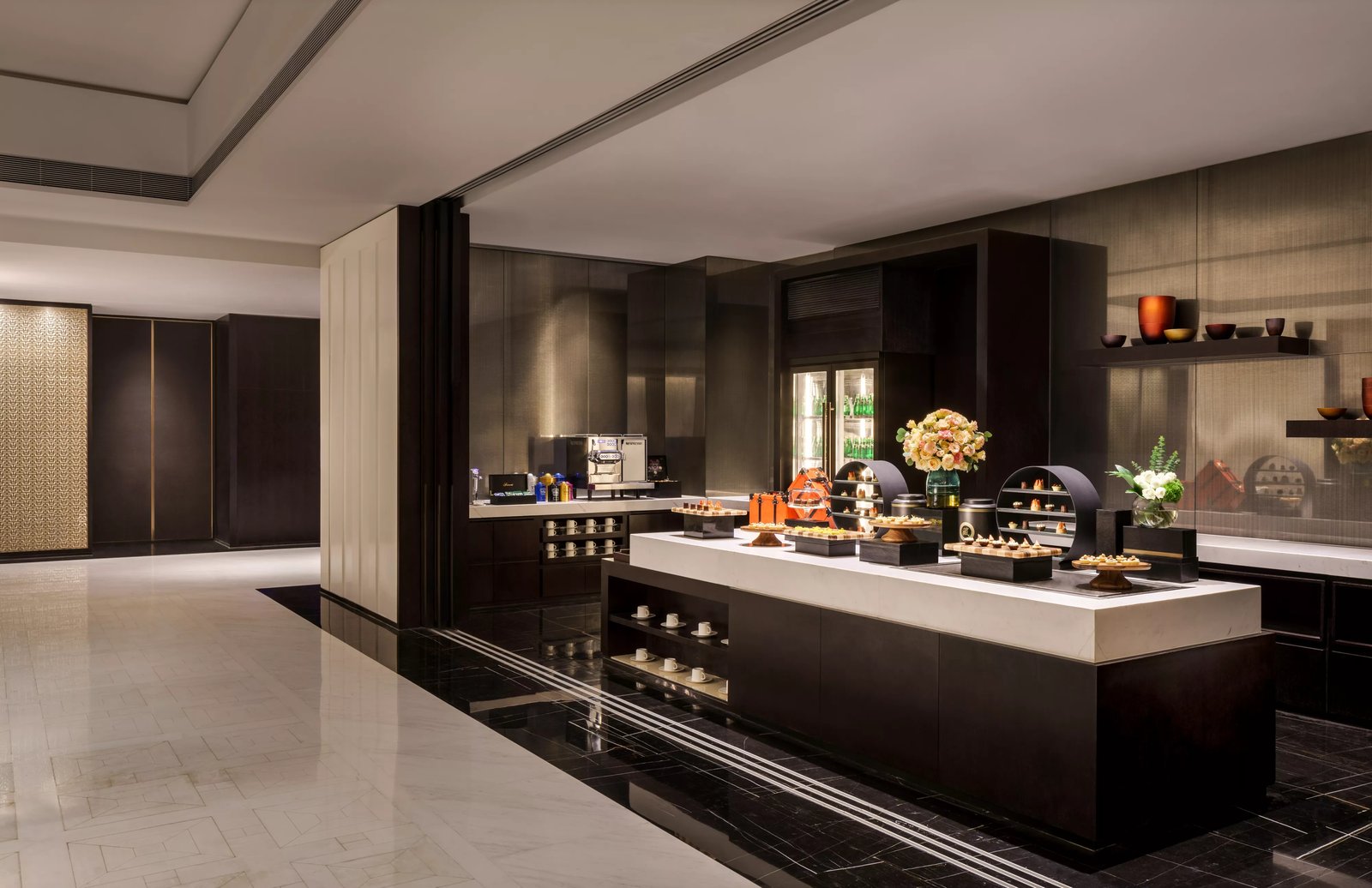 Fairmont Wuhan, at the table