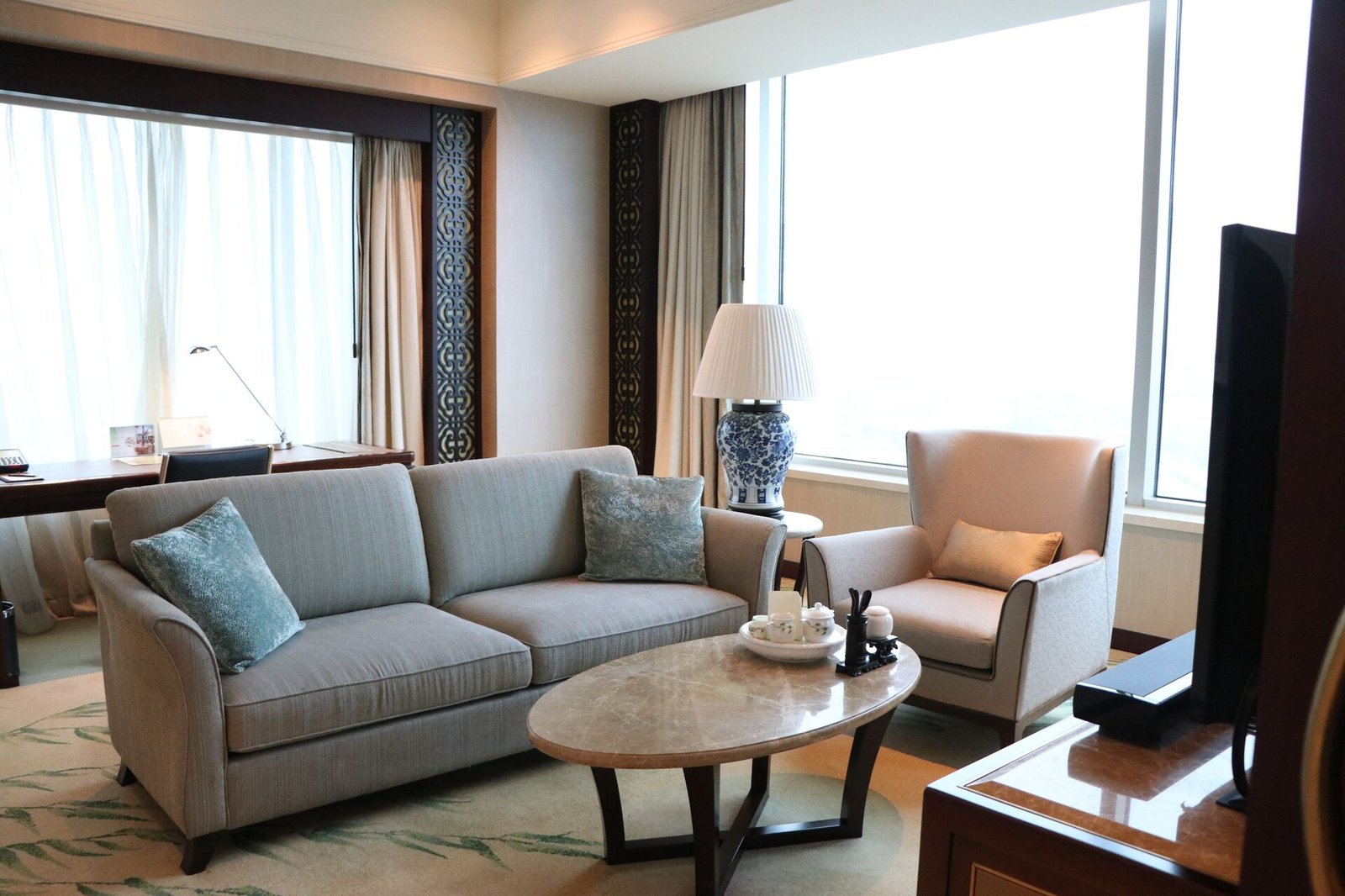 Shangri-La Hotel