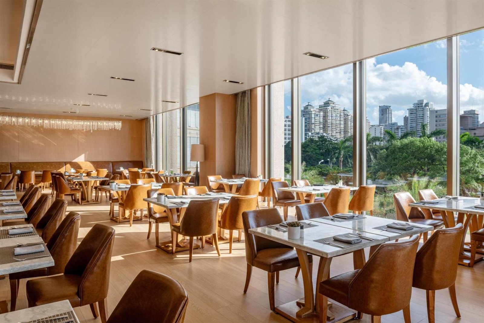 Kempinski Hotel Xiamen, at the table