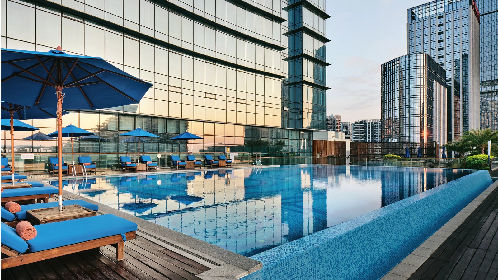 Intercontinental Xiamen, the pool