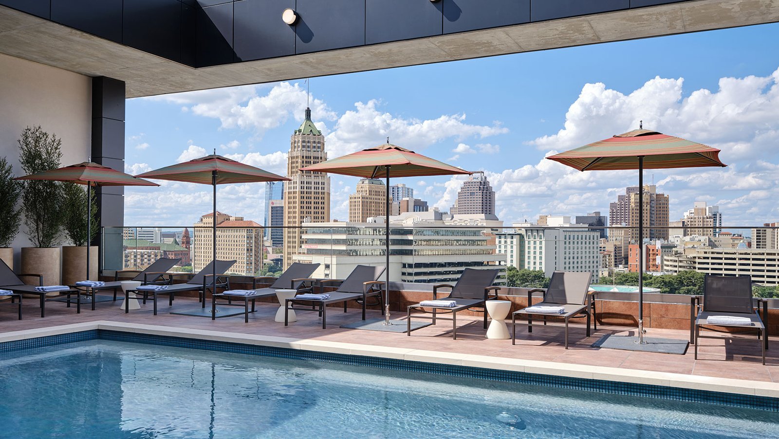 Kimpton Santo San Antonio - Riverwalk by IHG, the pool