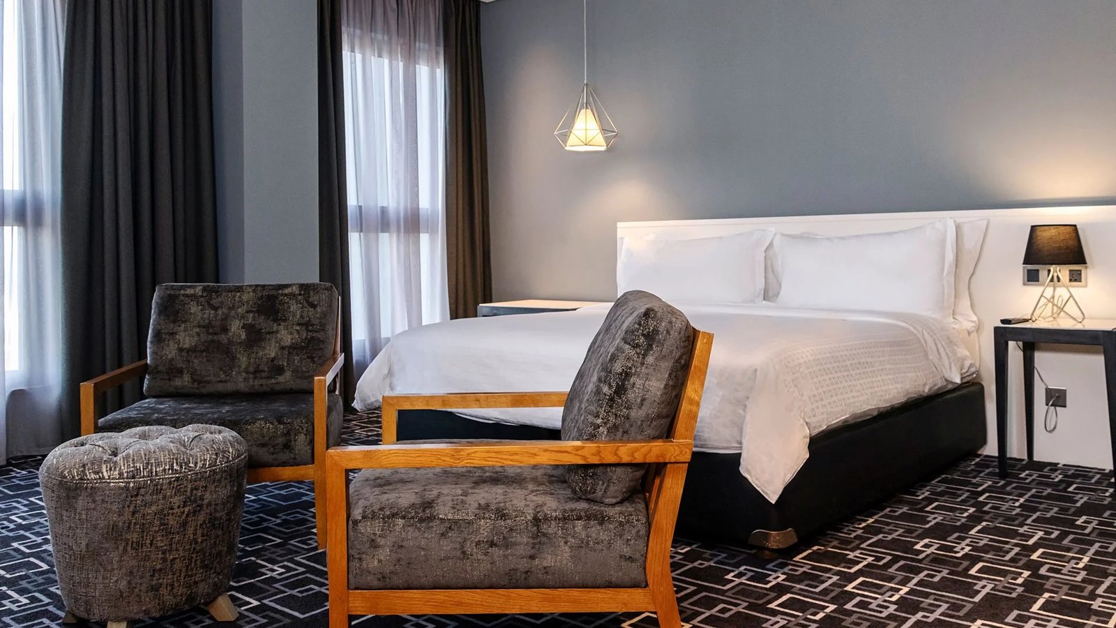 Trademark Hotel, rooms