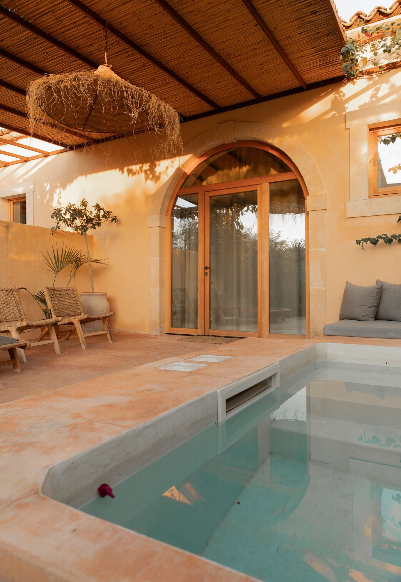 IUTA Farm, the pool