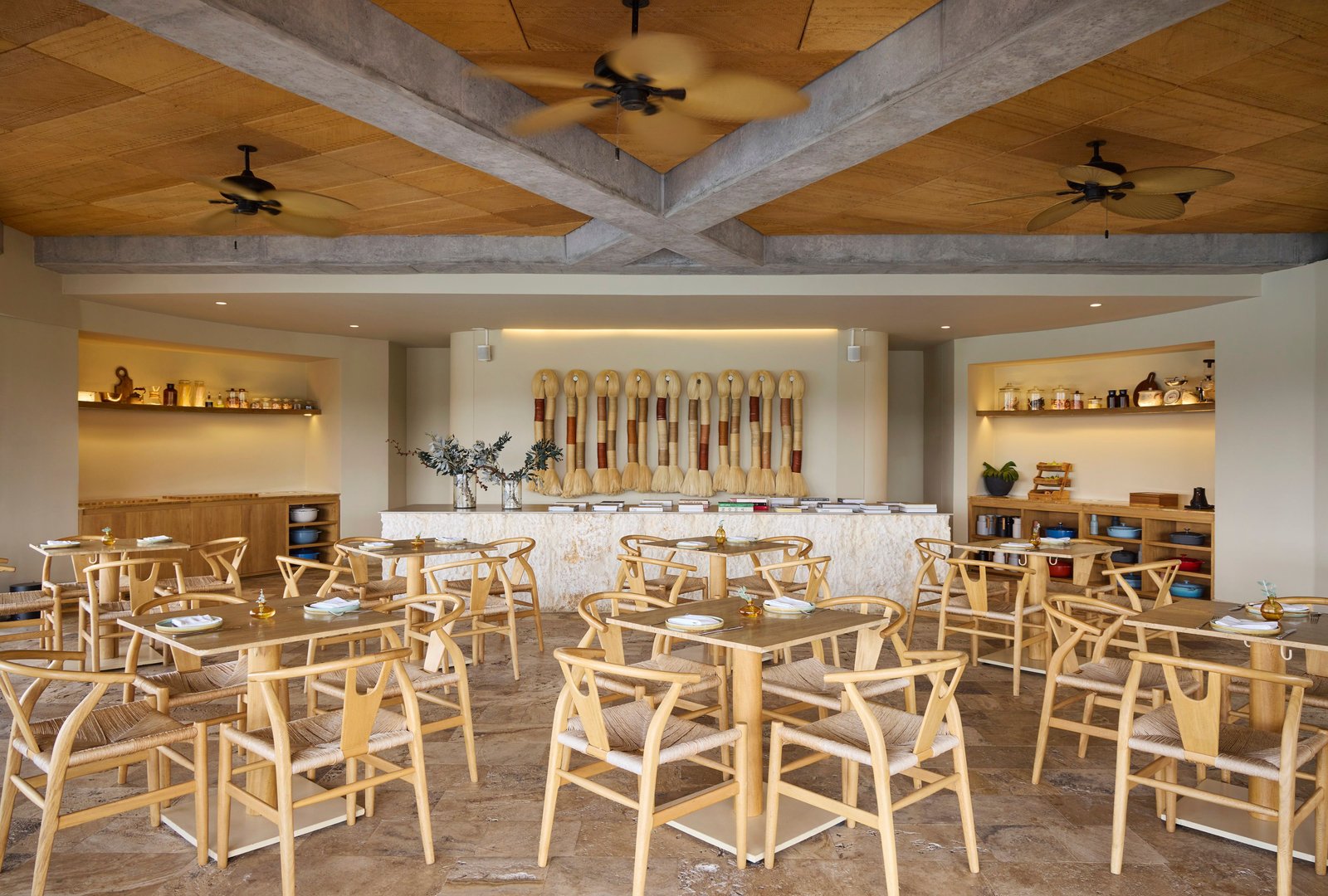 The Brown, Guatape, Autograph Collection, pismo