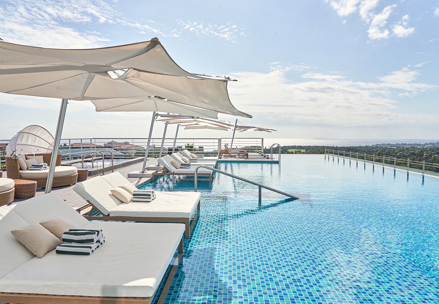 Grand Josun Jeju, the pool