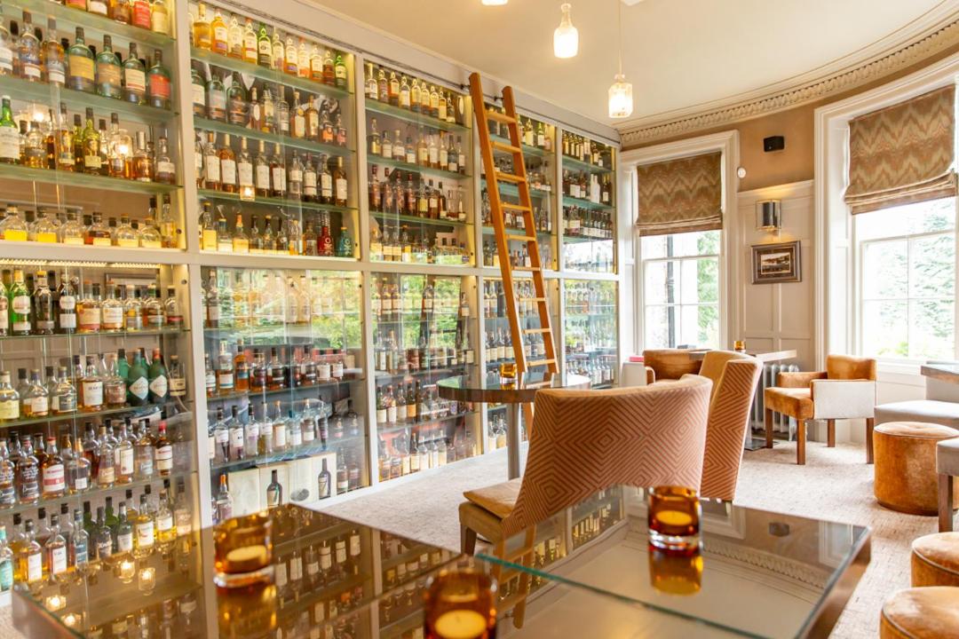 Dowans Hotel & Restaurant