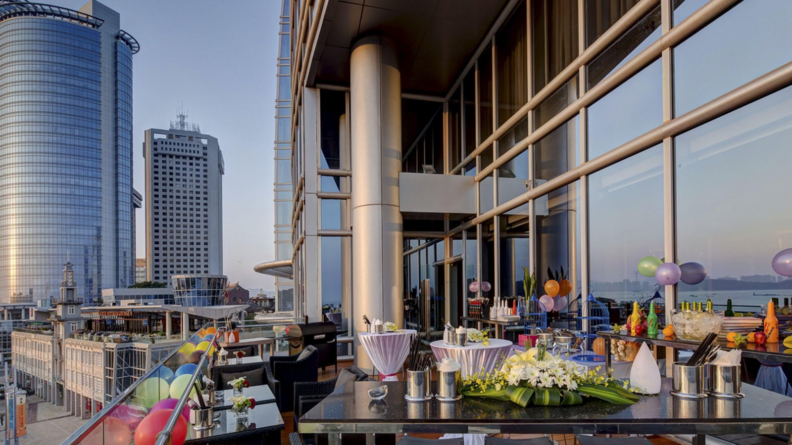 Hotel Indigo, quay restaurant & lounge