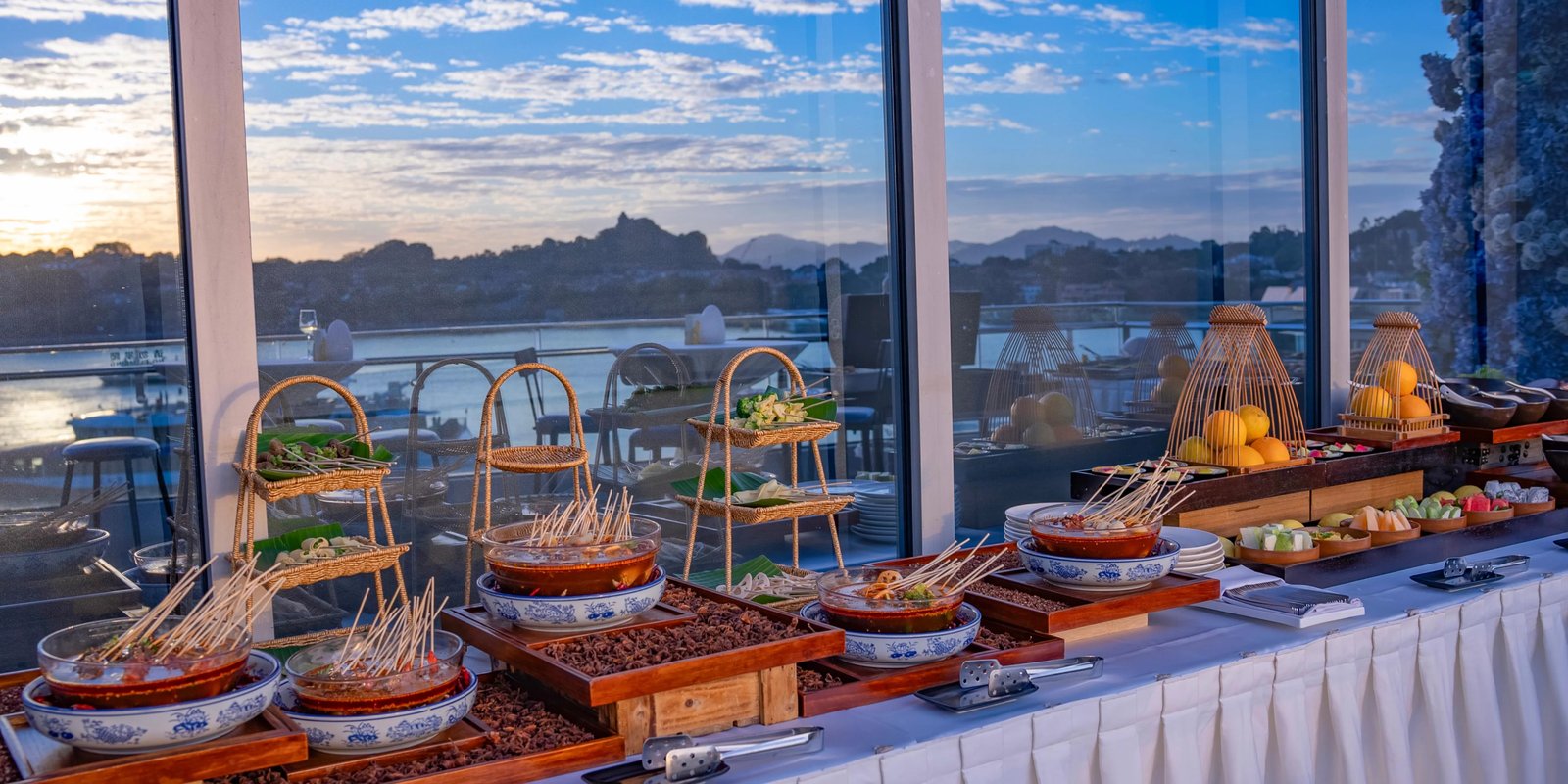 Hotel Indigo, quay restaurant & lounge