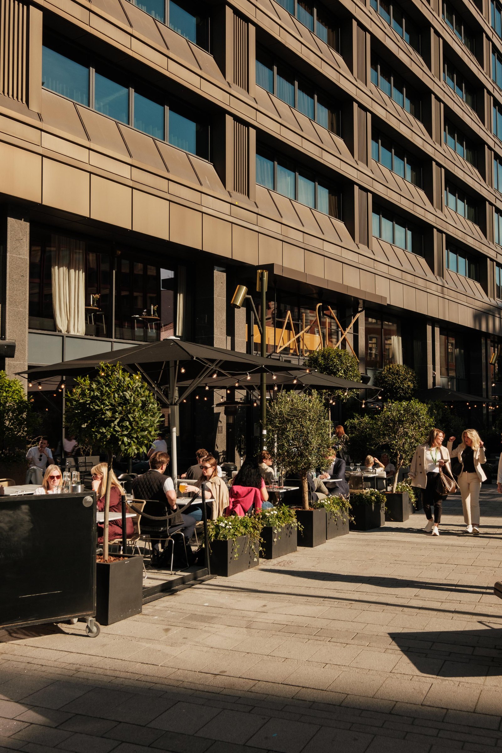 Hotel At Six — eat & drink