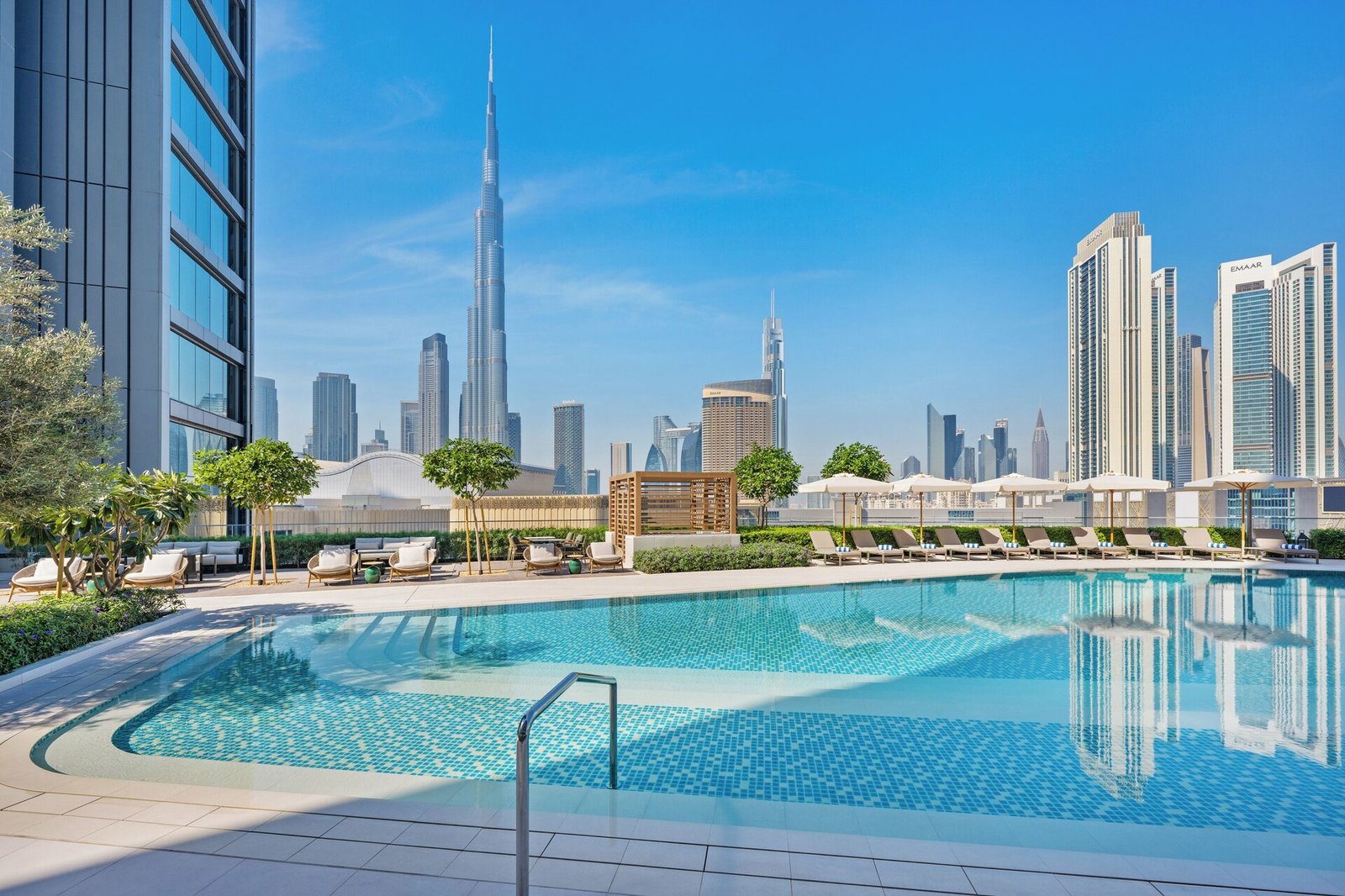 Vida Dubai Mall, the pool