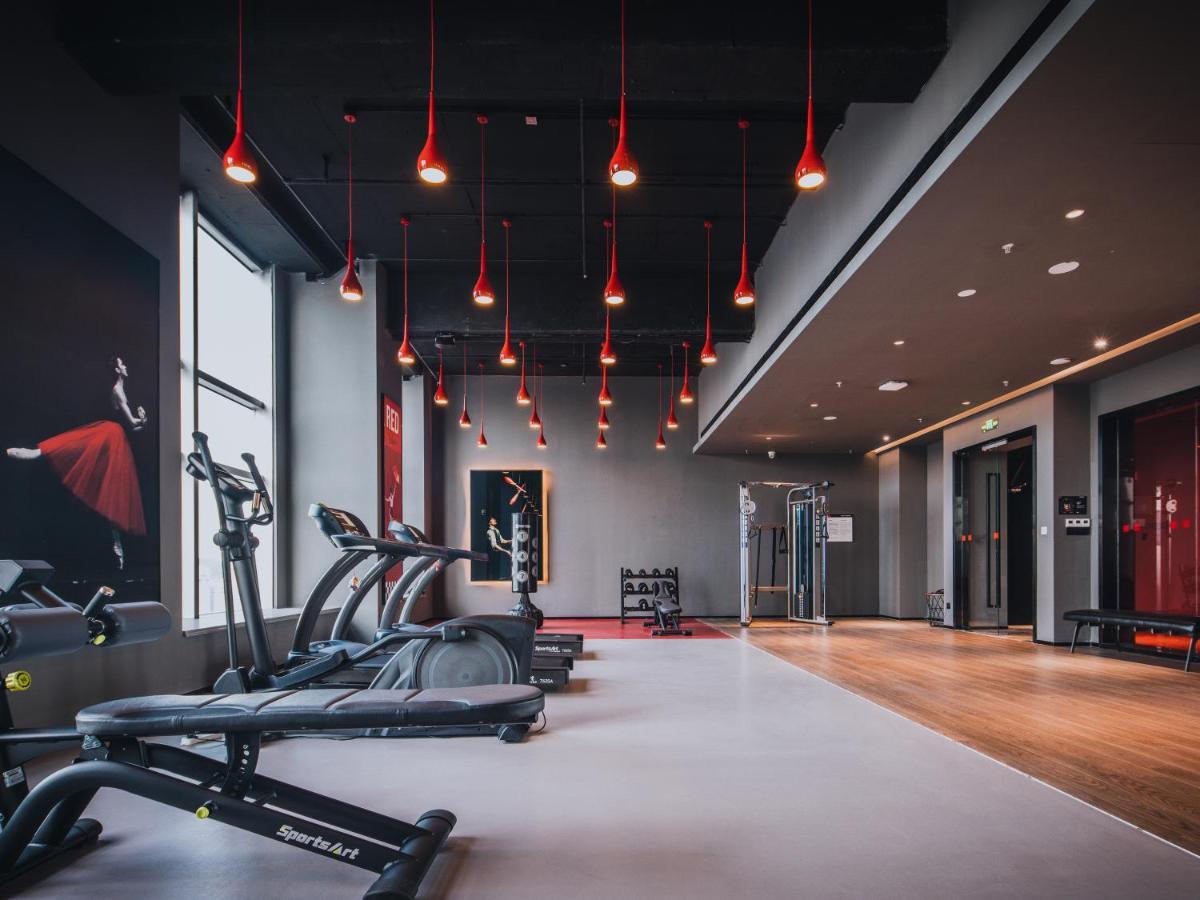 Gongbei Port Radisson Hotel, the gym