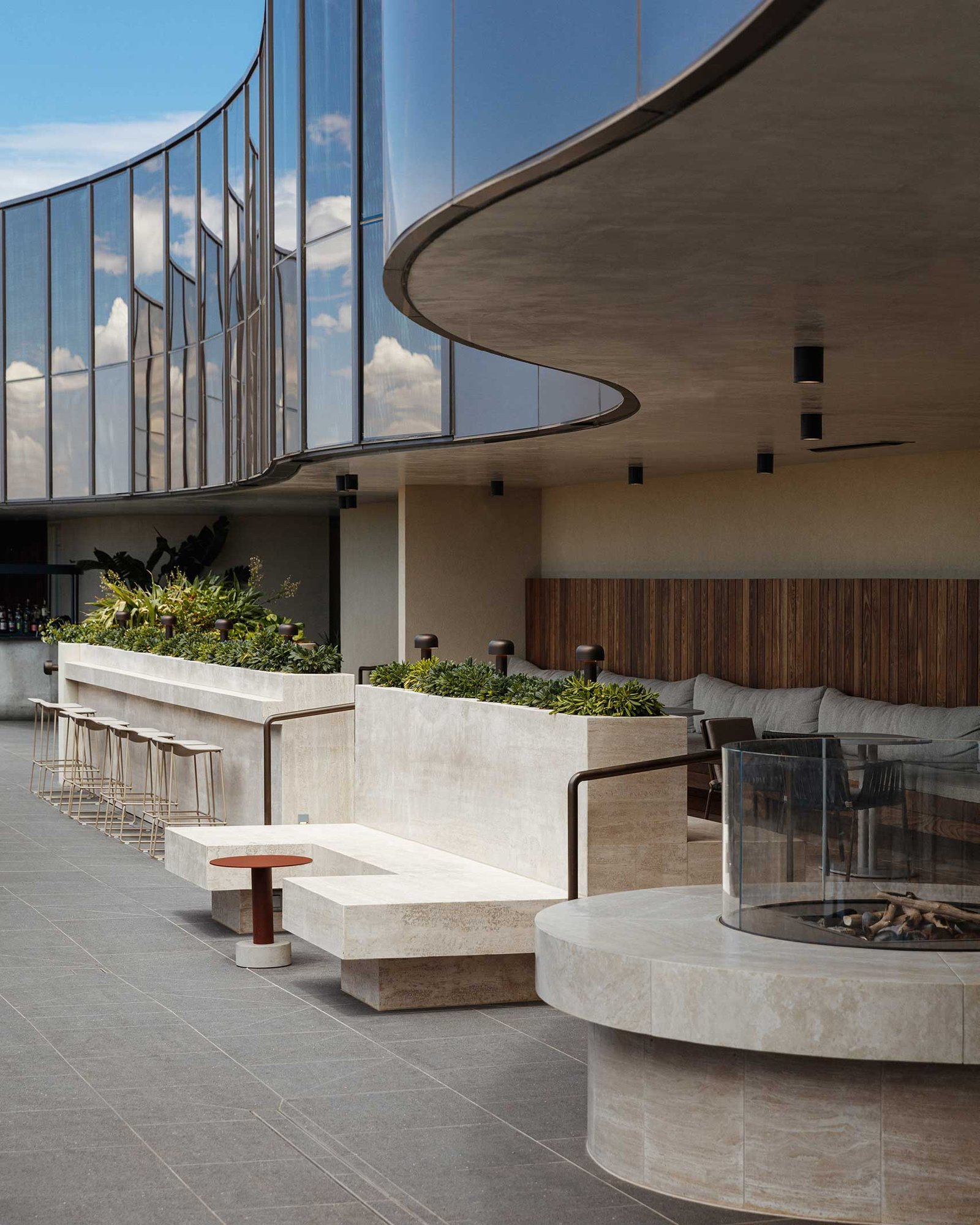 Eos by SkyCity, at the table