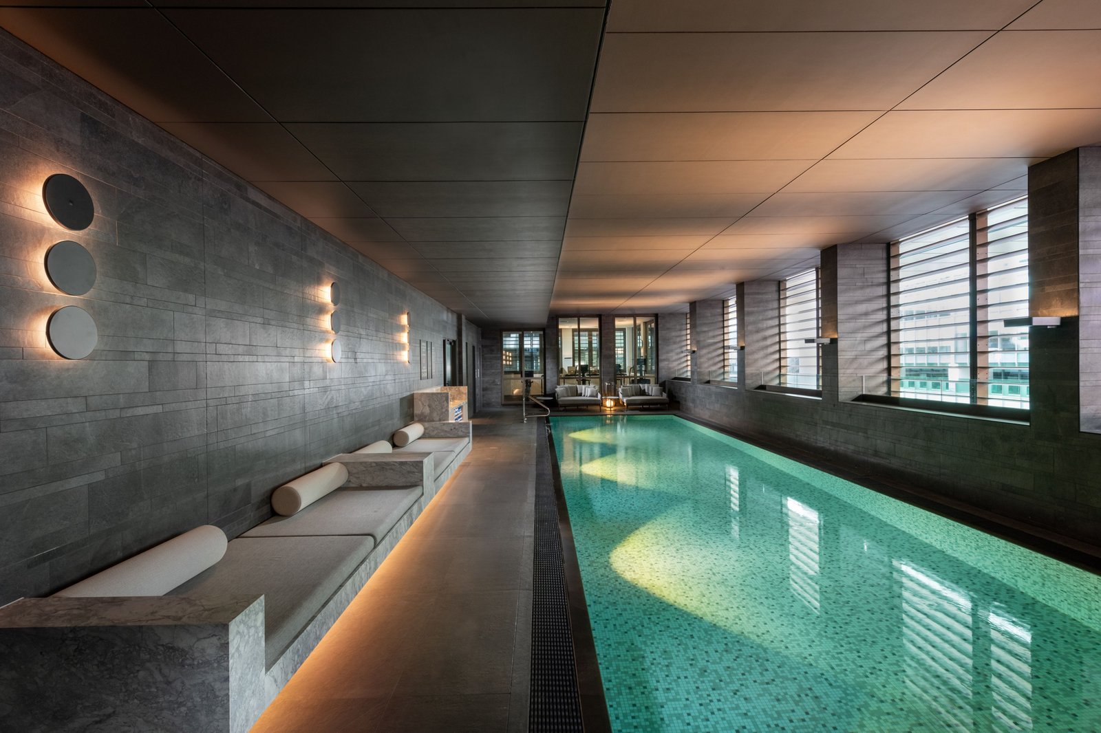 Adelaide Marriott Hotel, the pool