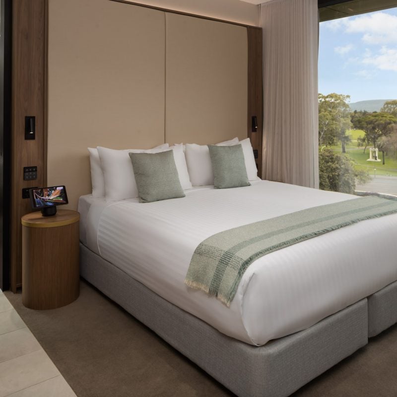 Oval Hotel