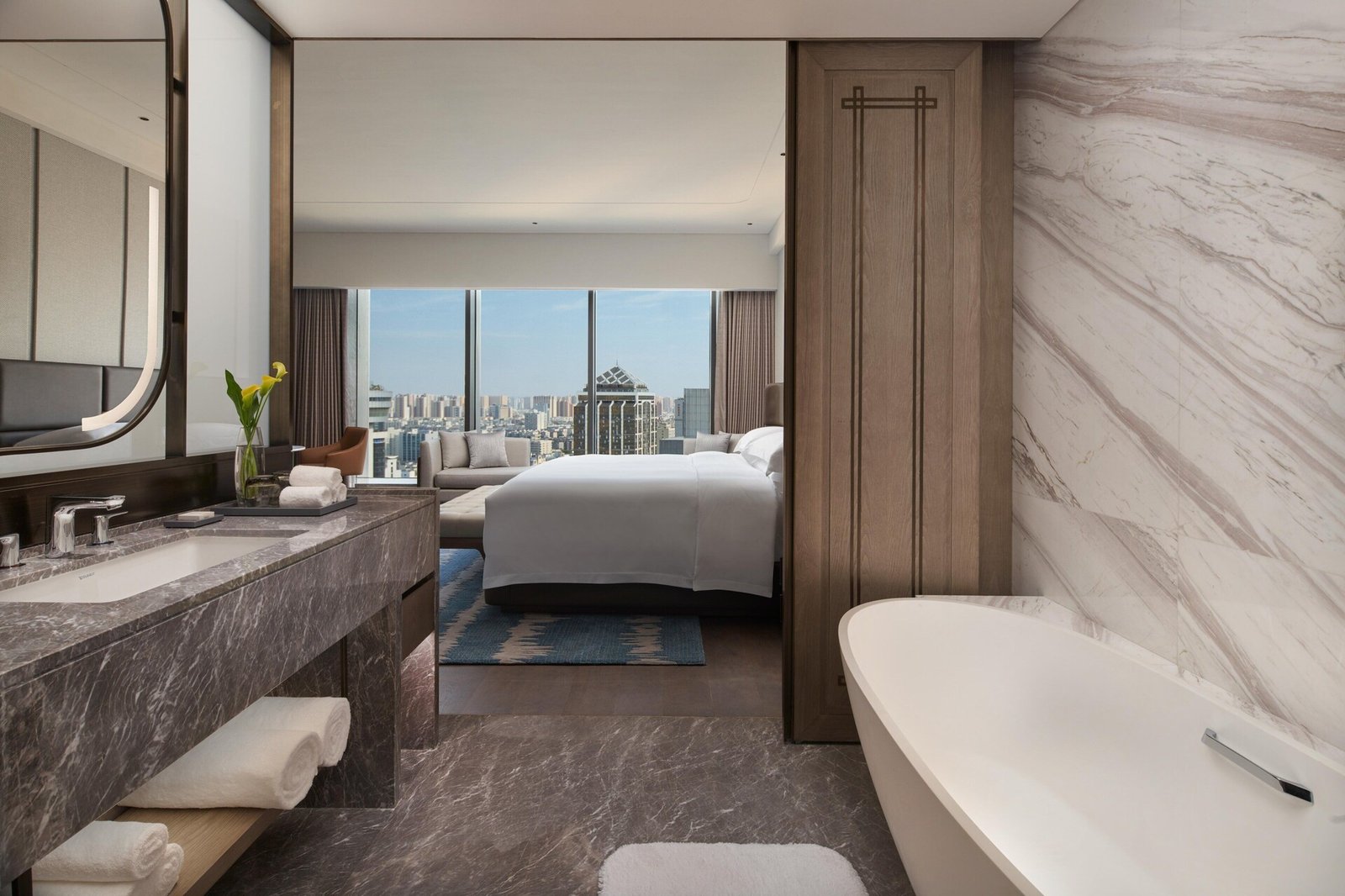 Intercontinental Zhengzhou, an IHG Hotel