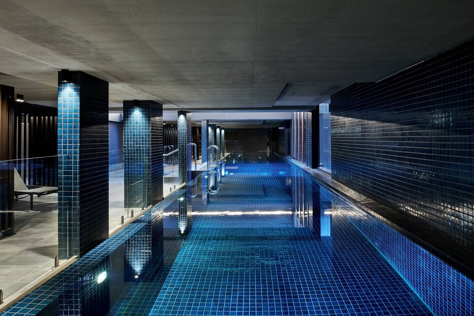 Midnight Hotel, Autograph Collection, the pool