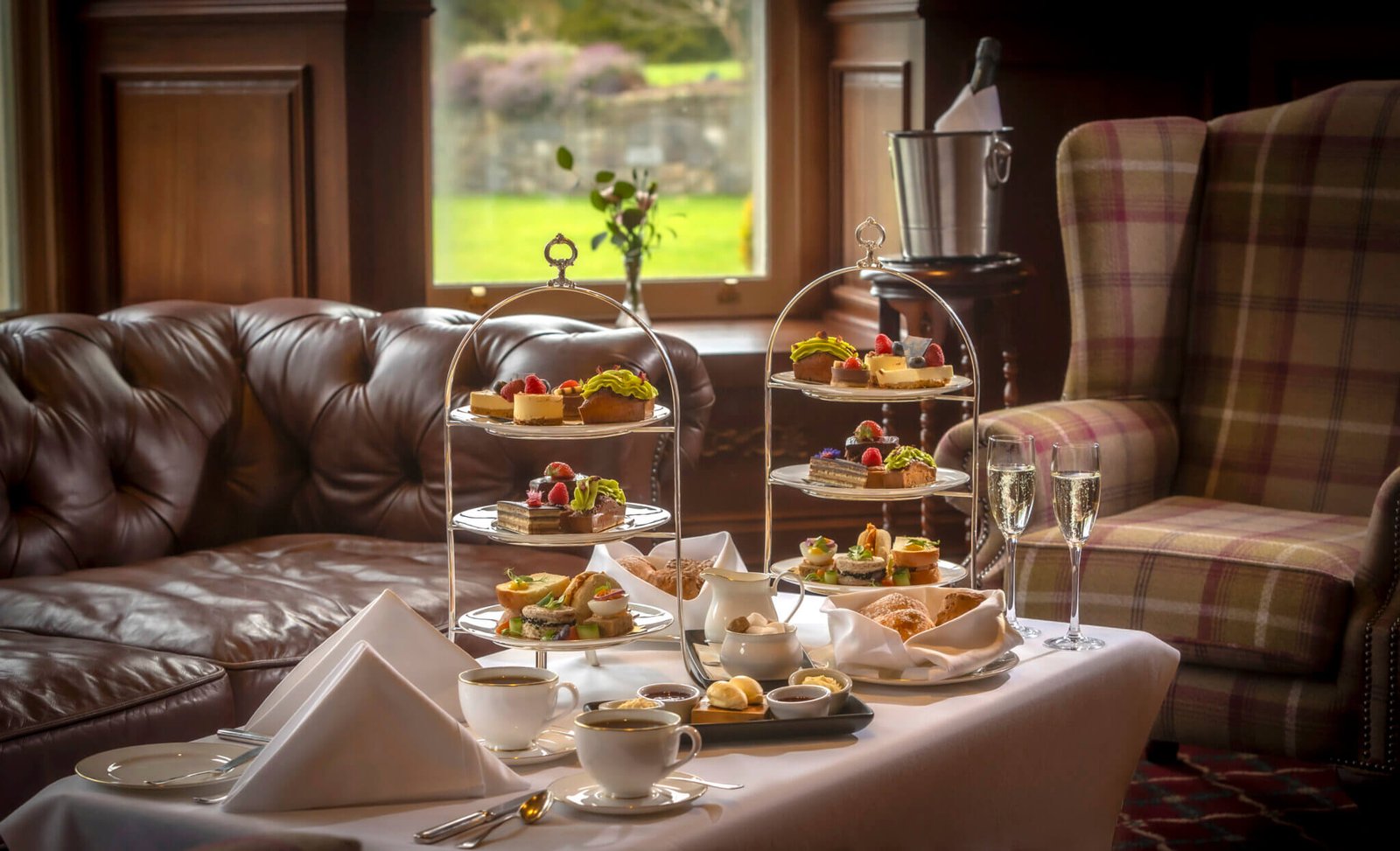 Kilronan Castle, at the table