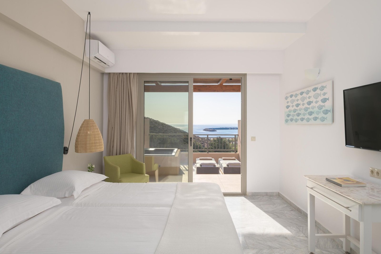 Paralos Irini Mare, rooms