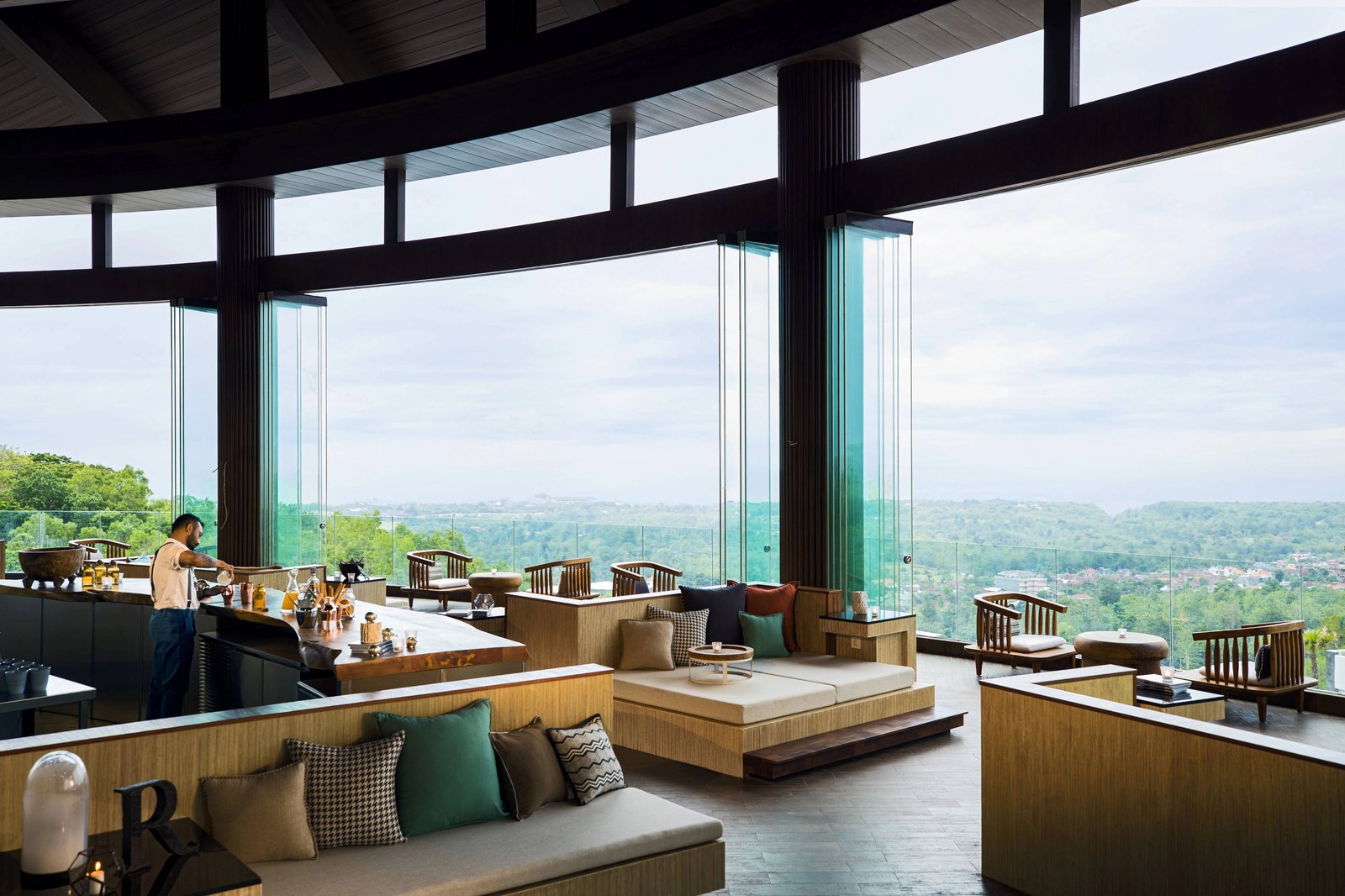 Renaissance Bali Uluwatu Resort & Spa — eat & drink