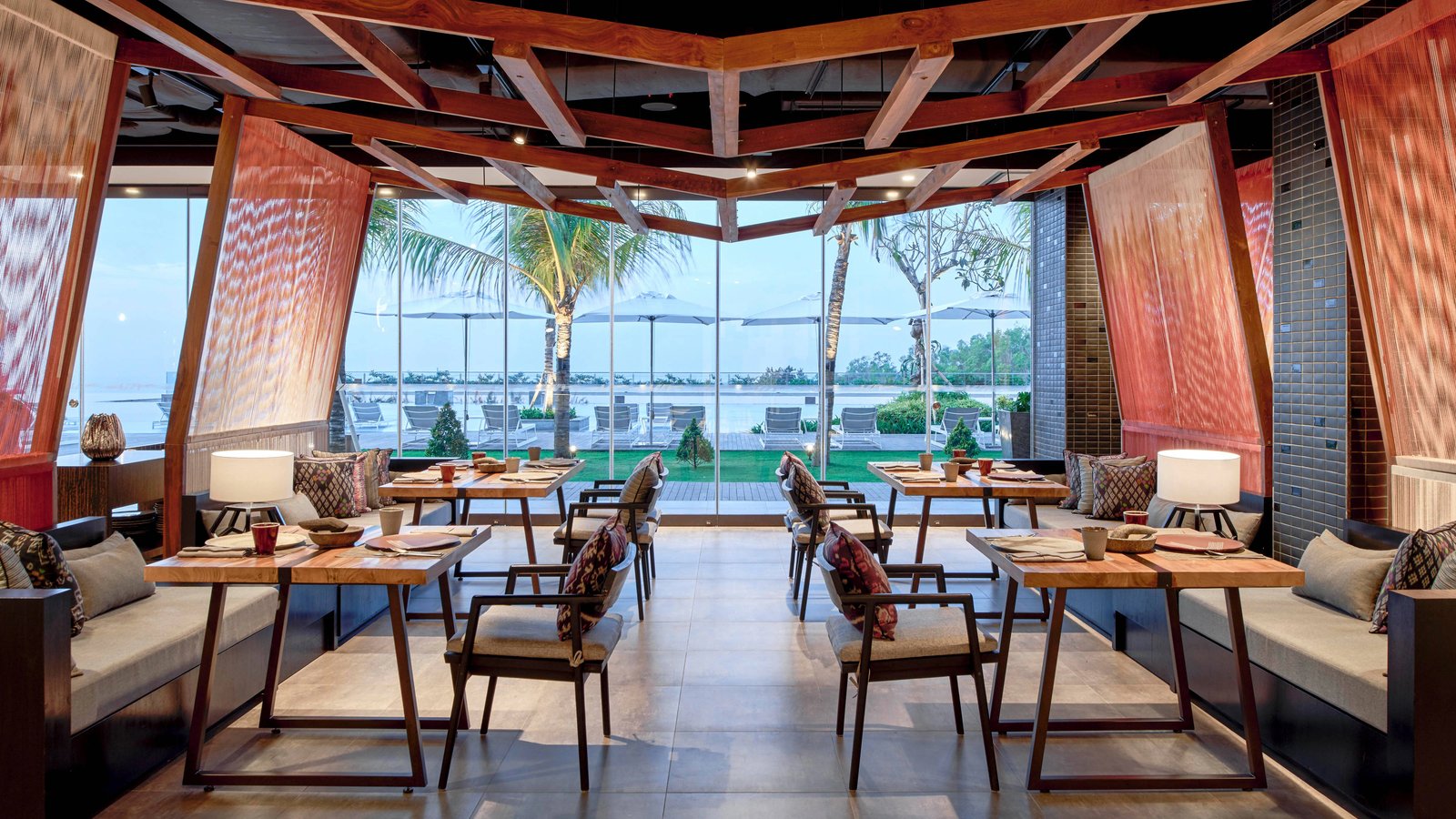 Renaissance Bali Uluwatu Resort & Spa — eat & drink