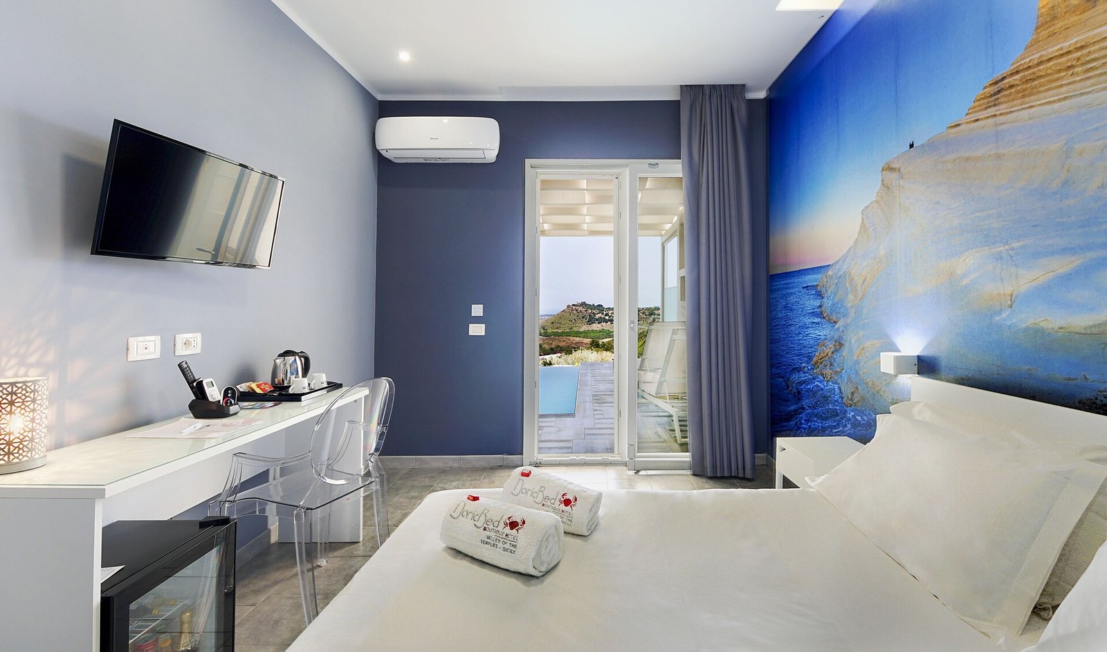 Doric Bed Boutique Hotel - resort- with restaurant service, rooms