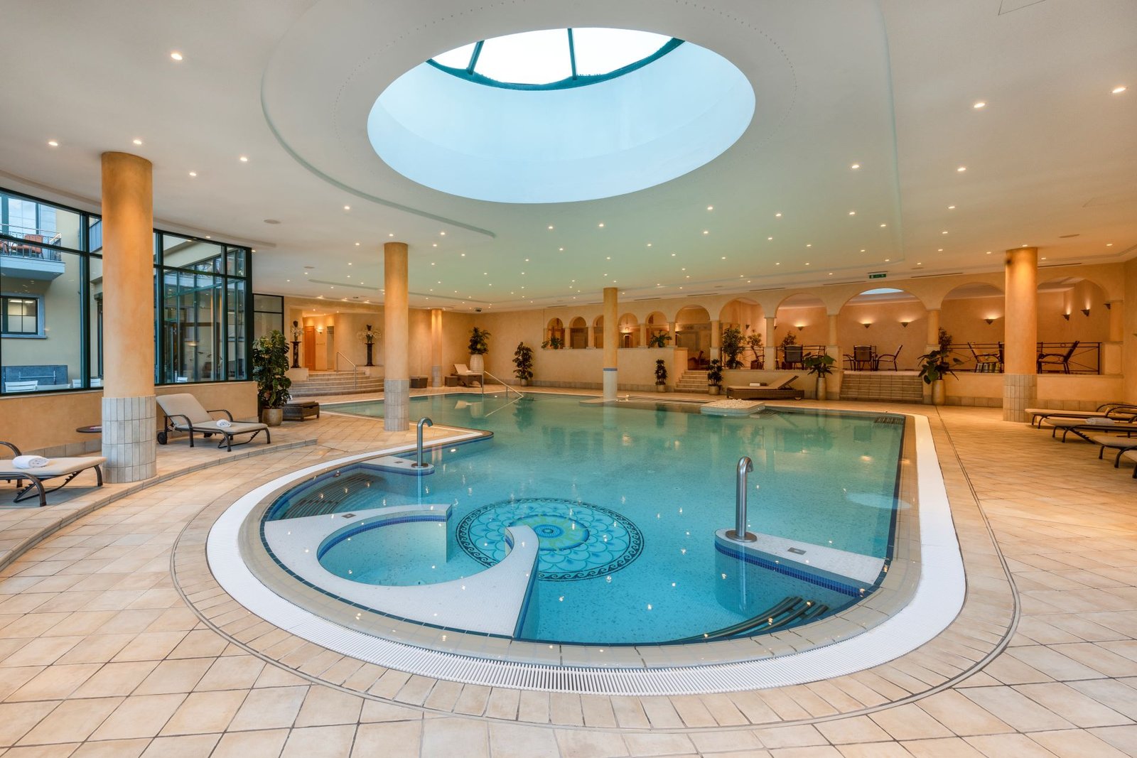 Hotel Vereina, the pool