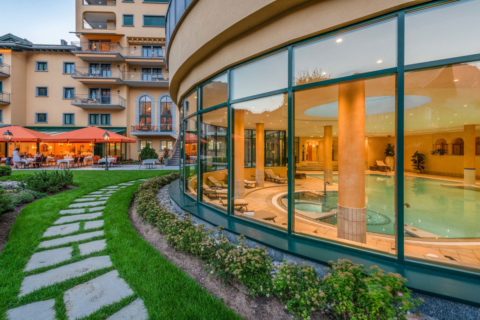 Hotel Vereina, the pool
