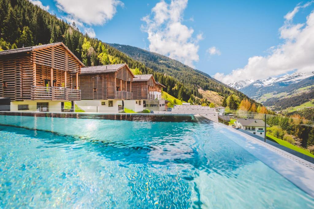 Boutique Hotel Bergwiesenglück, the pool