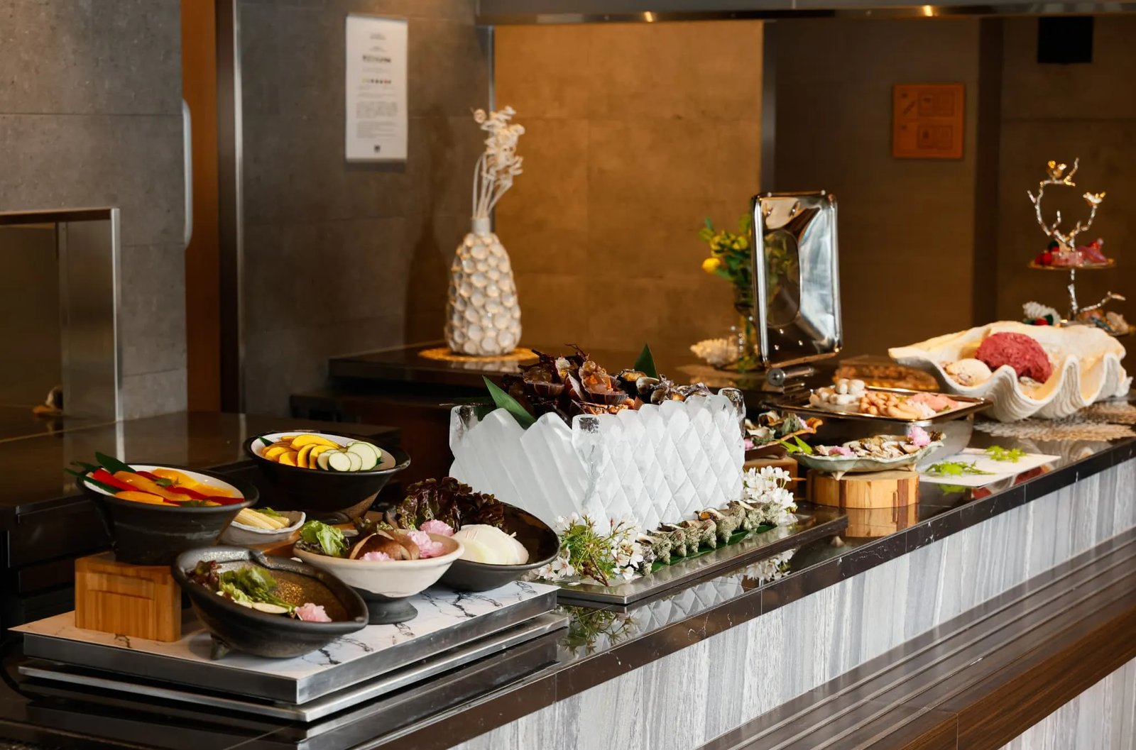 Five Spring Resort The Shirahama, restaurant little bear