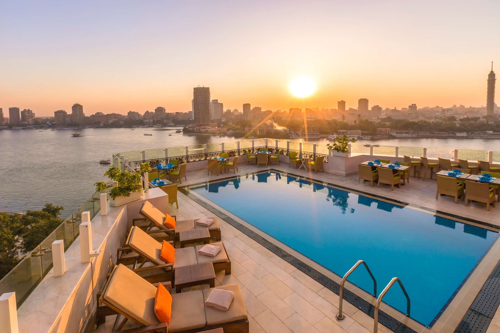 Kempinski Nile Hotel Garden City Cairo, the pool