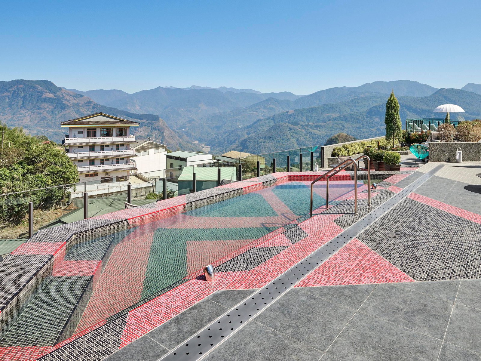 Hotel Indigo Alishan, the pool