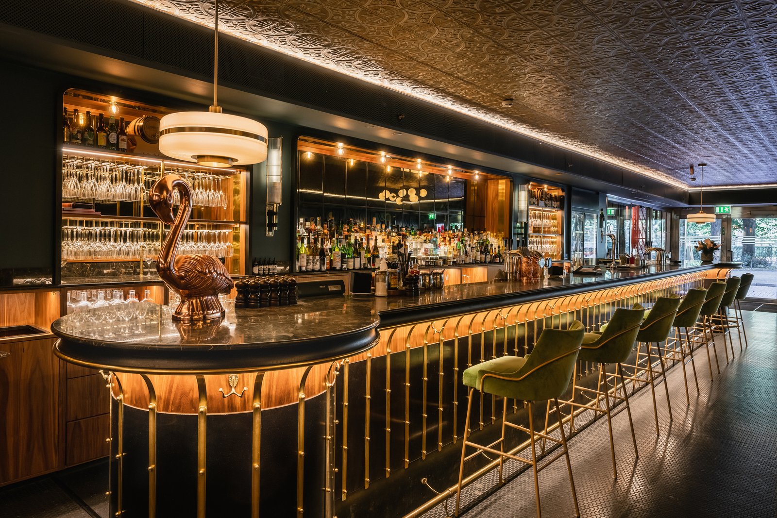 Hotel Rival — eat & drink