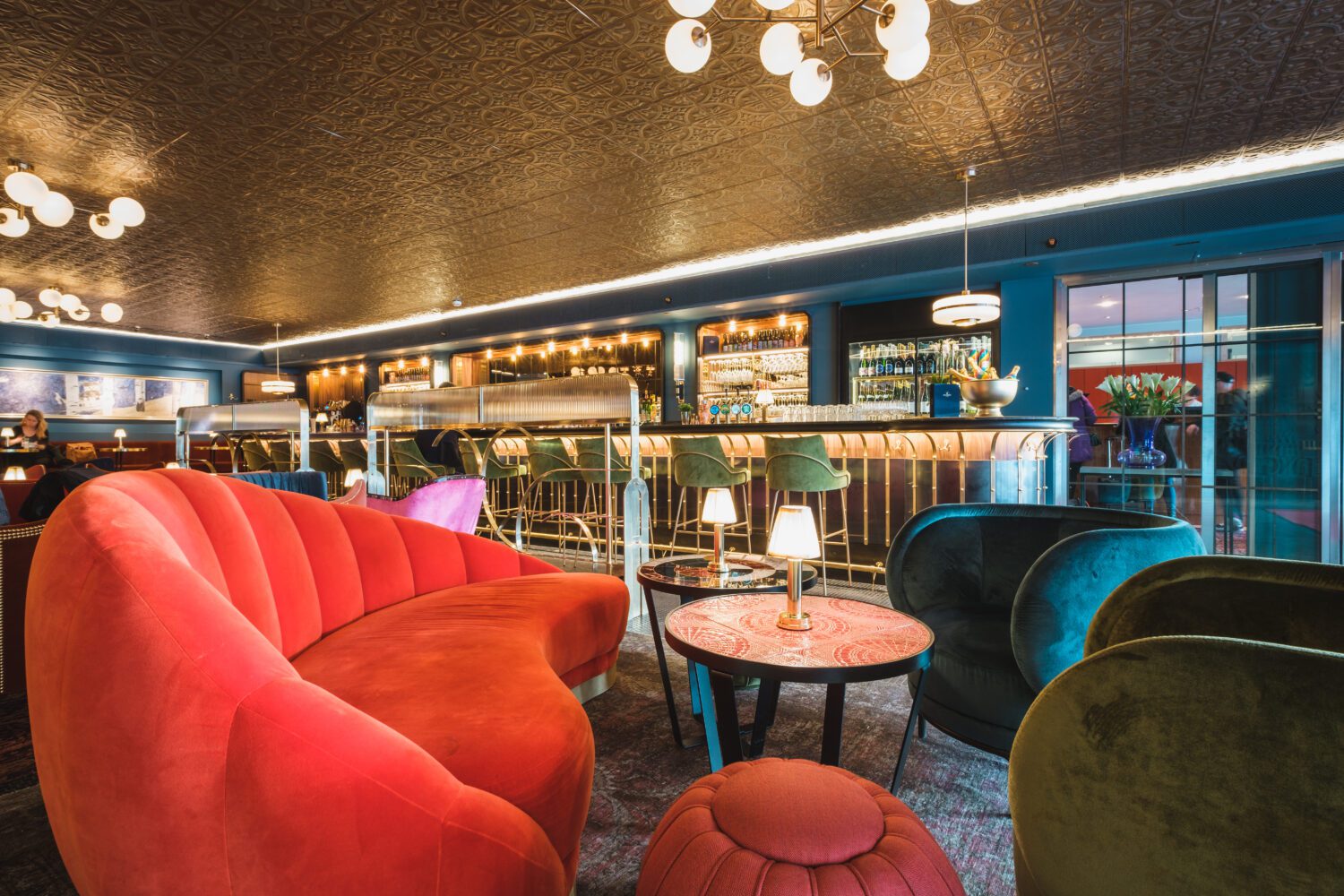 Hotel Rival — eat & drink