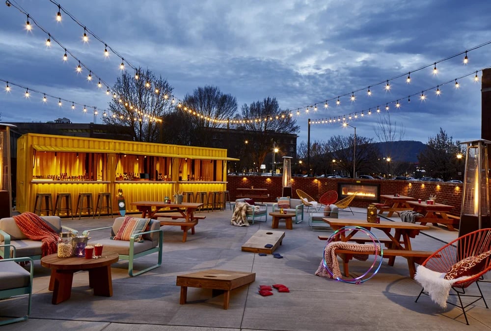 Moxy Chattanooga Downtown, the railyard
