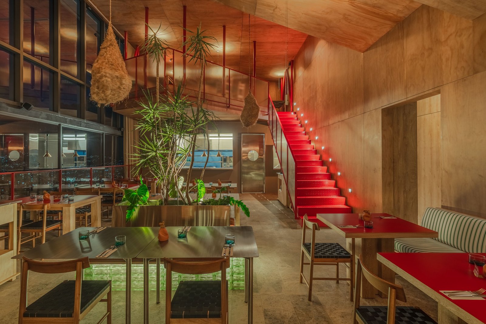 Wake Biohotel, silo