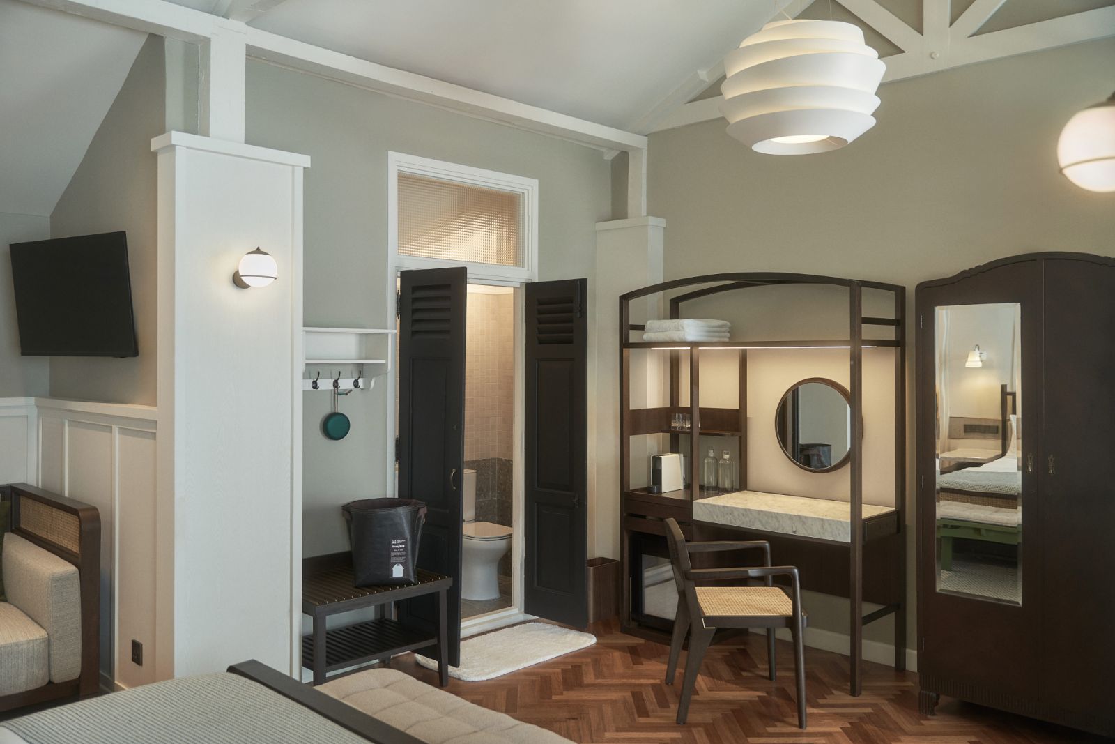 Noordin Mews, rooms