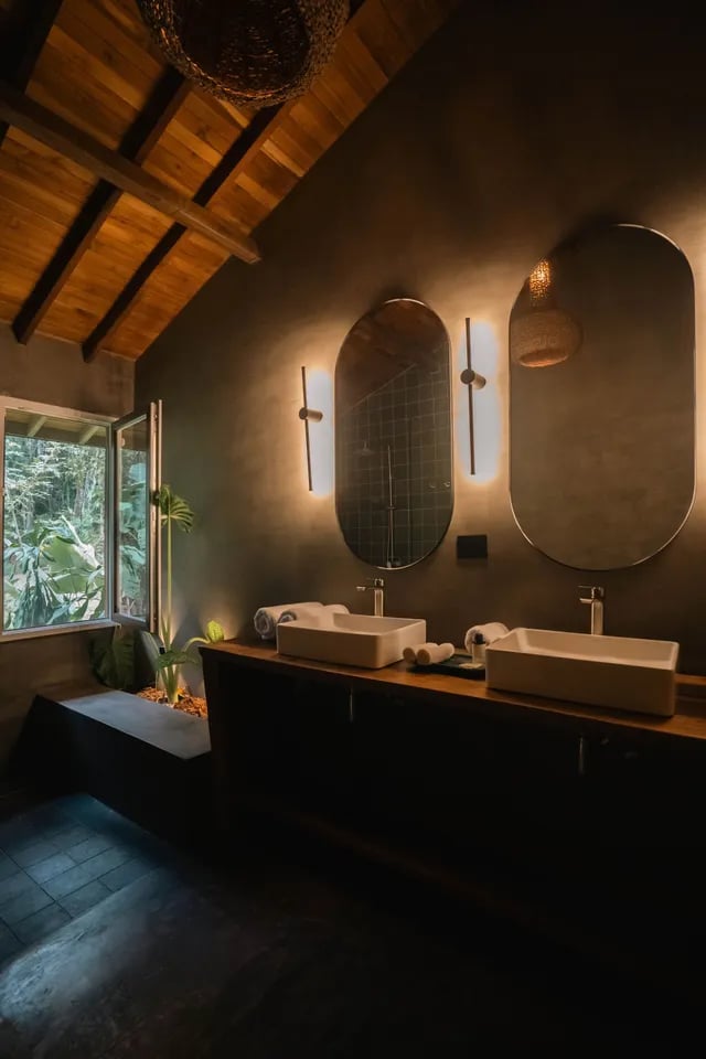 Black Sands Lodge