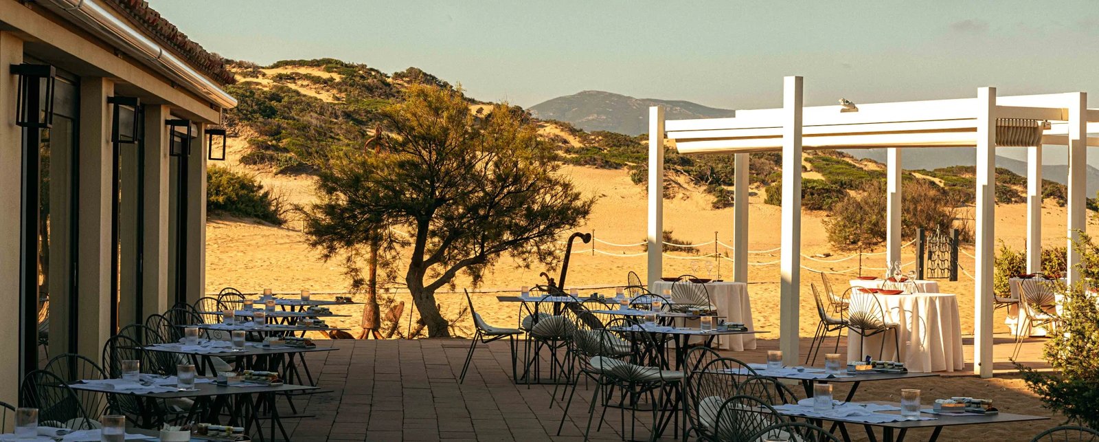 Hotel Le Dune Piscinas, at the table