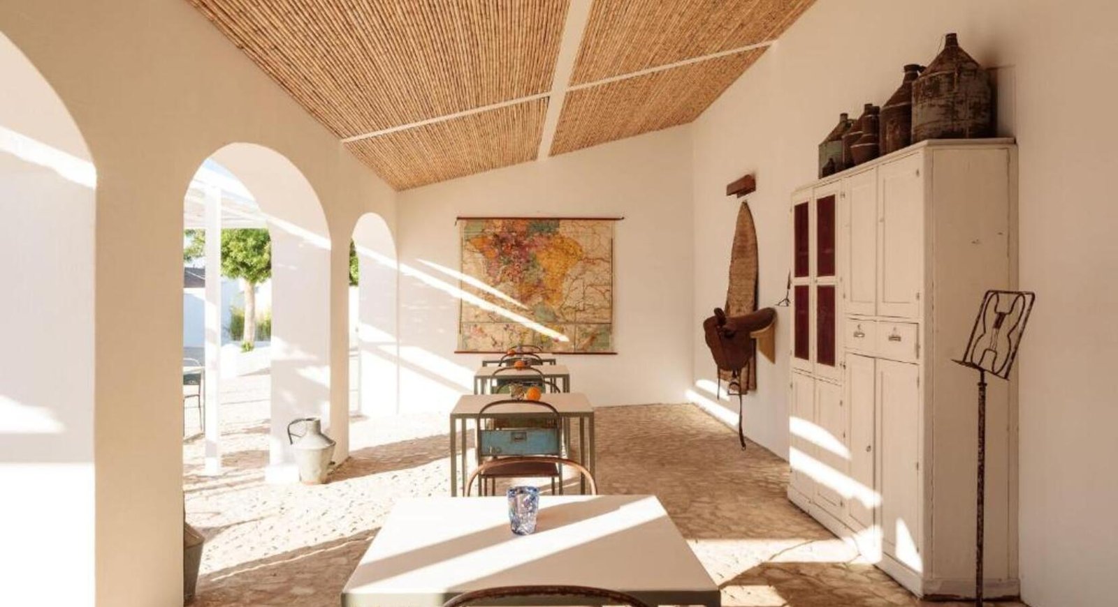 Casas da Quinta de Cima, at the table