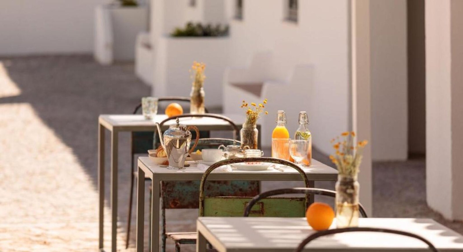 Casas da Quinta de Cima, at the table