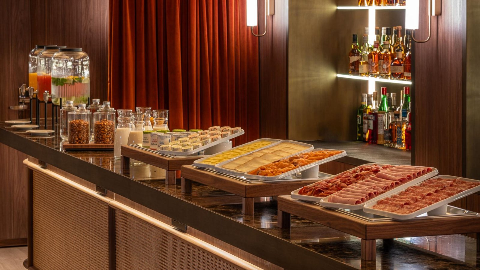 Hôtel Burdigala by Inwood Hotels, madame b