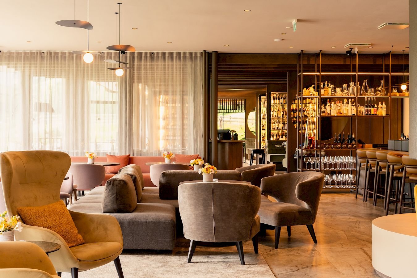 Hotel Badia Hill, at the table