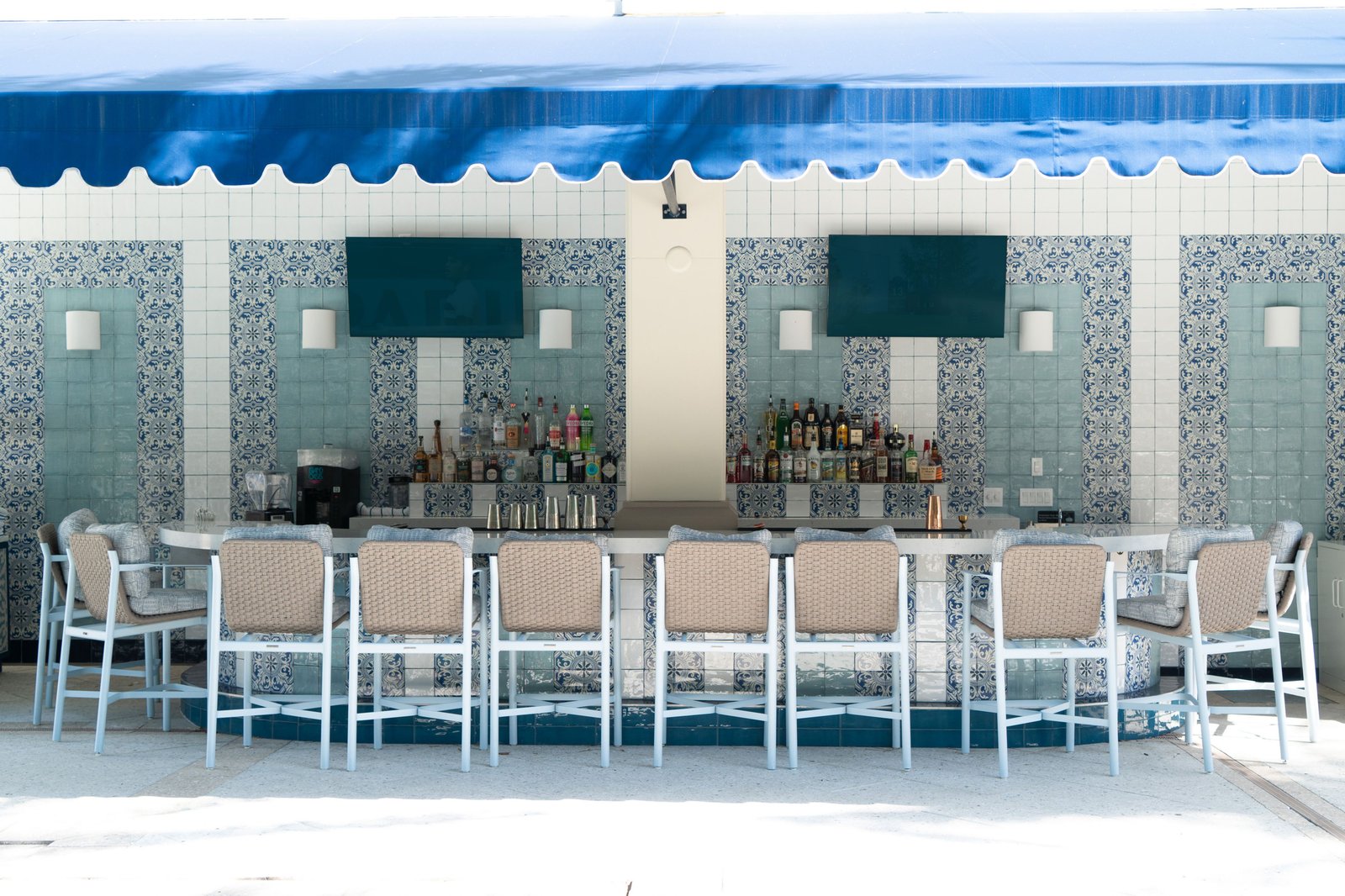 The Seagate Hotel, Golf & Beach Club, Autograph Collection, at the table