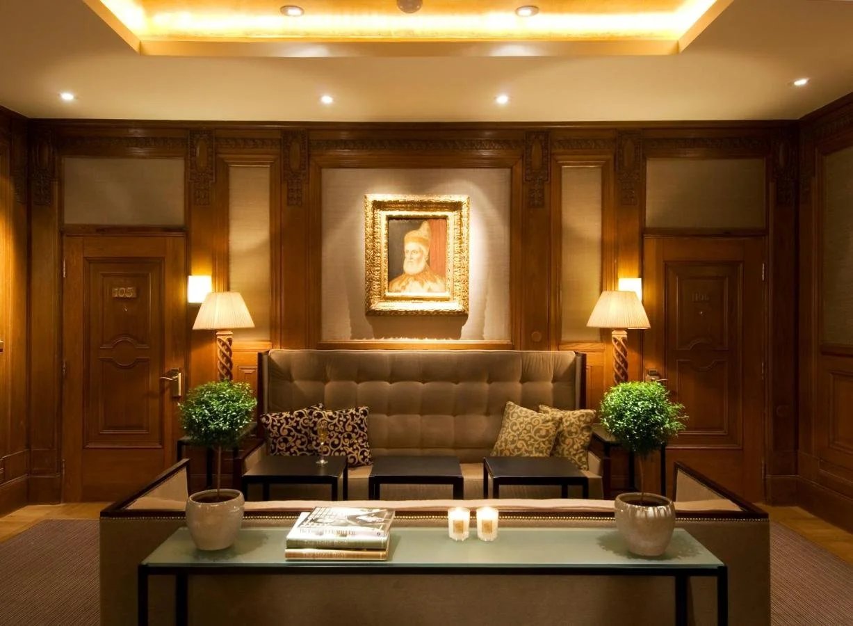 Hotel Diplomat — eat & drink