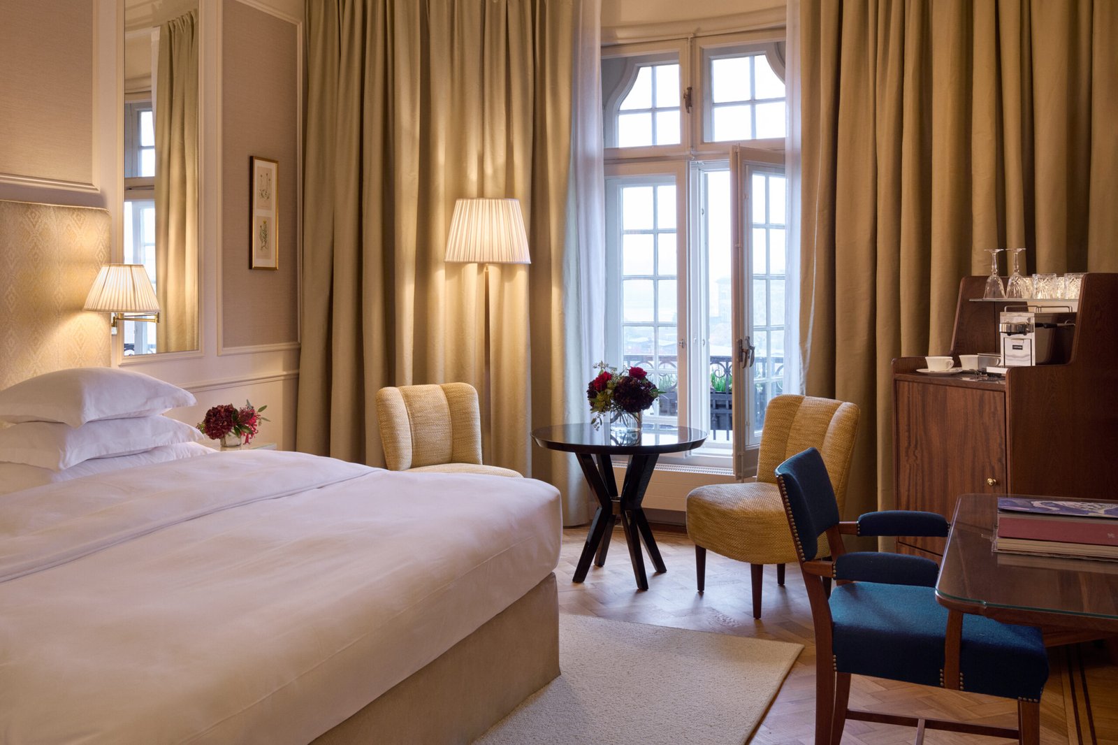 Hotel Diplomat — rooms