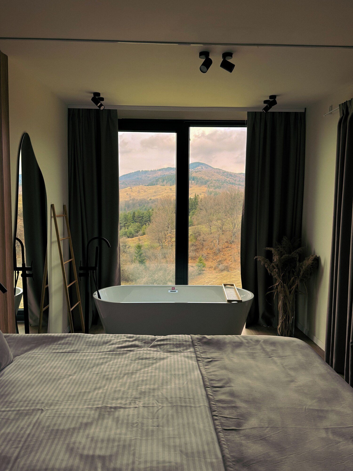 Moon Valley Comarnic, rooms