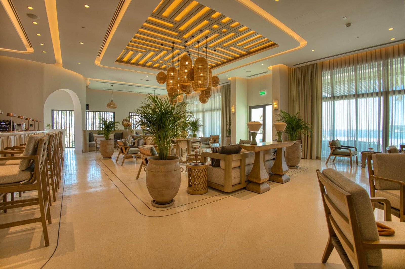Hawar Resort By Mantis, at the table