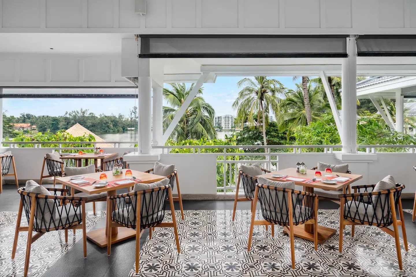 SAii Laguna Phuket, terra & mar